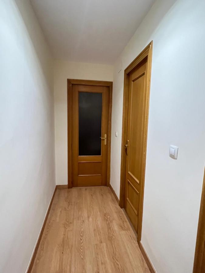 Habitacion Con Bano Privado- En Casa Familiar Beatriz Valencia Ngoại thất bức ảnh