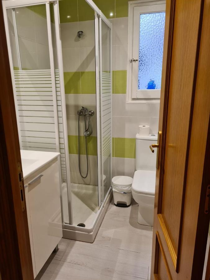 Habitacion Con Bano Privado- En Casa Familiar Beatriz Valencia Ngoại thất bức ảnh